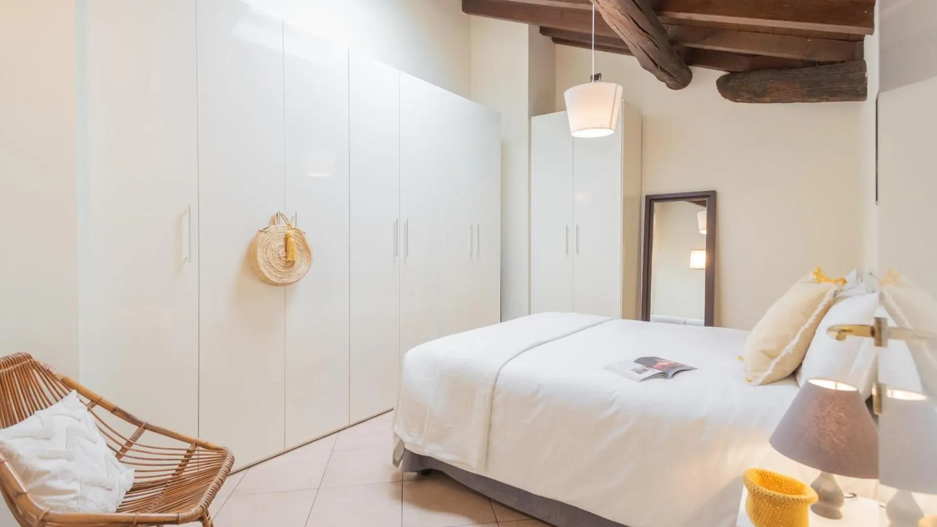 Plinio 10 By Rent All Como Apartament
