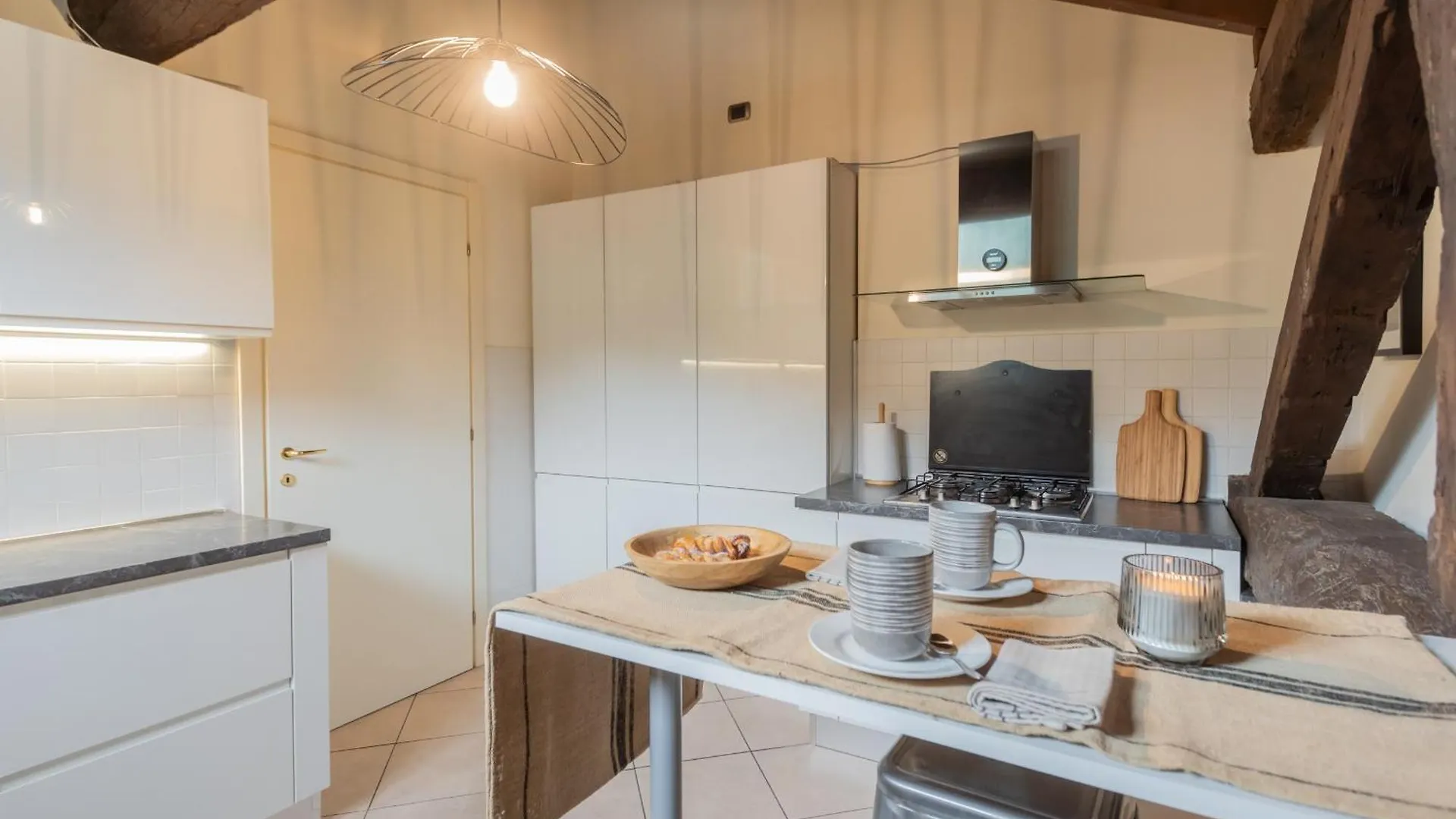 Plinio 10 By Rent All Como Włochy